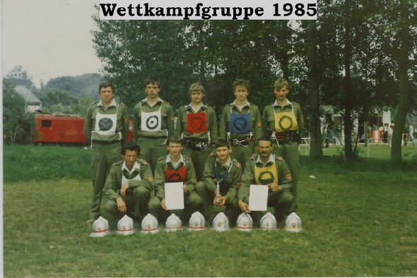 http://www.jormannsdorf.at/ff/bildergalerie/cache/vs_1985-1993%20Wettkampfgruppe_wettkampf002.jpg