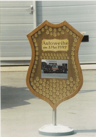 http://www.jormannsdorf.at/ff/bildergalerie/cache/vs_1992%20Autoweihe_Autoweihe005.jpg