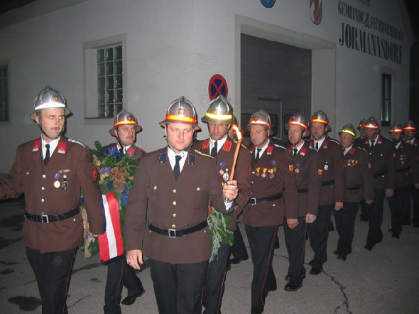 http://www.jormannsdorf.at/ff/bildergalerie/cache/vs_2004%20Allerheiligenfeier_allerheiligenfeier003.jpg