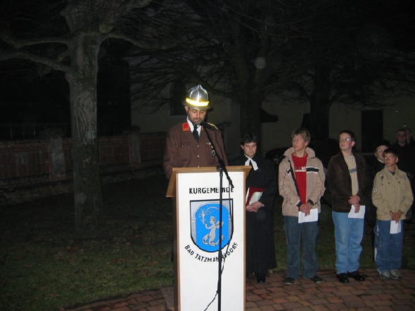 http://www.jormannsdorf.at/ff/bildergalerie/cache/vs_2004%20Allerheiligenfeier_allerheiligenfeier013.jpg