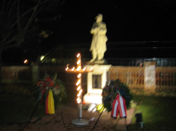 http://www.jormannsdorf.at/ff/bildergalerie/cache/vs_2004%20Allerheiligenfeier_allerheiligenfeier018.jpg
