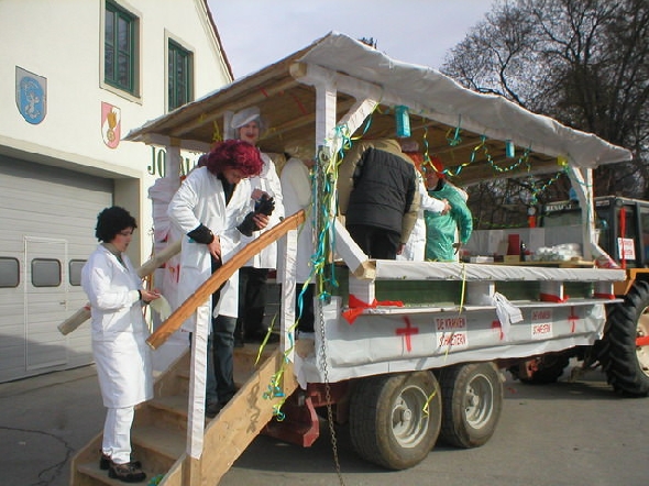 http://www.jormannsdorf.at/ff/bildergalerie/cache/vs_2004%20Blochziehen_Blochziehen006.JPG