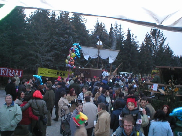 http://www.jormannsdorf.at/ff/bildergalerie/cache/vs_2004%20Blochziehen_Blochziehen053.JPG