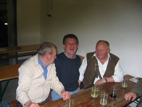 http://www.jormannsdorf.at/ff/bildergalerie/cache/vs_2004%20Daemmerschoppen%20FF%20Jormannsdorf_jormannsdorf015.jpg