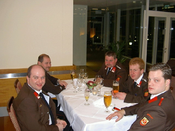 http://www.jormannsdorf.at/ff/bildergalerie/cache/vs_2004%20Jahreshauptdienstbesprechung_Besprechung006.jpg