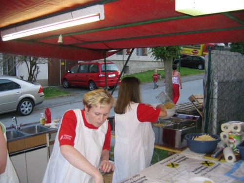 http://www.jormannsdorf.at/ff/bildergalerie/cache/vs_2005%20Daemmerschoppen%20FF%20Jormannsdorf_fest004.jpg