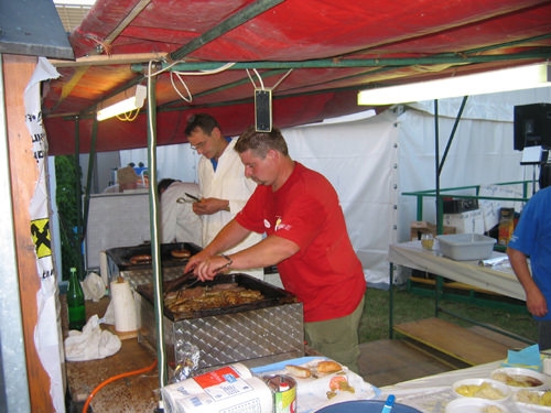 http://www.jormannsdorf.at/ff/bildergalerie/cache/vs_2005%20Daemmerschoppen%20FF%20Jormannsdorf_fest025.jpg