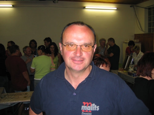 http://www.jormannsdorf.at/ff/bildergalerie/cache/vs_2005%20Daemmerschoppen%20FF%20Jormannsdorf_fest039.jpg