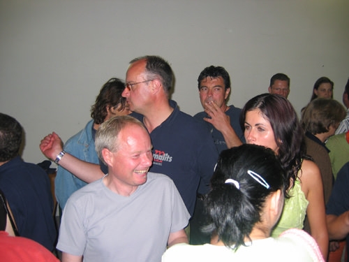 http://www.jormannsdorf.at/ff/bildergalerie/cache/vs_2005%20Daemmerschoppen%20FF%20Jormannsdorf_fest043.jpg
