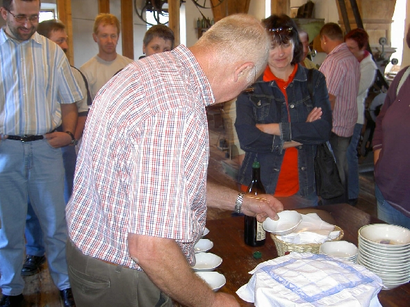 http://www.jormannsdorf.at/ff/bildergalerie/cache/vs_2006%20Feuerwehrausflug_PICT1631.JPG