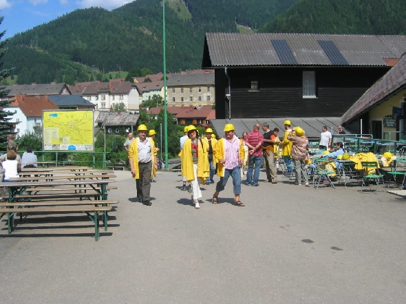 http://www.jormannsdorf.at/ff/bildergalerie/cache/vs_2007_08_25%20Feuerwehrausflug_IMG_4881.JPG