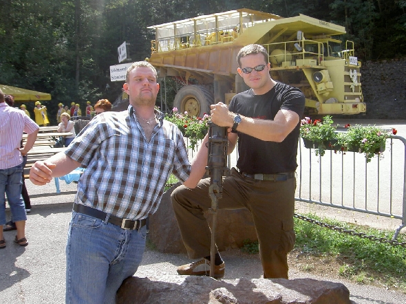 http://www.jormannsdorf.at/ff/bildergalerie/cache/vs_2007_08_25%20Feuerwehrausflug_PICT1824.JPG