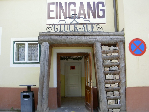 http://www.jormannsdorf.at/ff/bildergalerie/cache/vs_2007_08_25%20Feuerwehrausflug_PICT1847.JPG