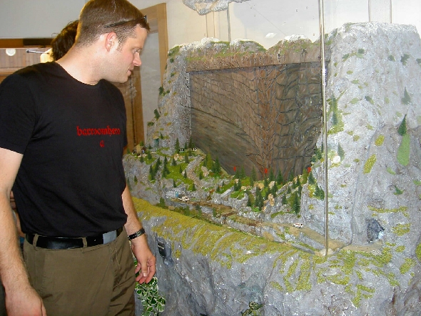 http://www.jormannsdorf.at/ff/bildergalerie/cache/vs_2007_08_25%20Feuerwehrausflug_PICT1860.JPG