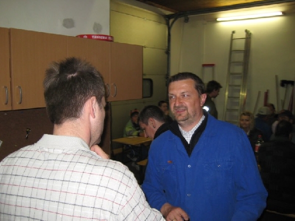 http://www.jormannsdorf.at/ff/bildergalerie/cache/vs_2008_04_26%20Maibaum_CANON%20150.jpg