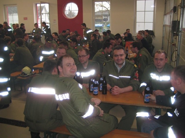 http://www.jormannsdorf.at/ff/bildergalerie/cache/vs_2009_03_27%20ATS%20Leistungspr_fung_FF%20079.jpg