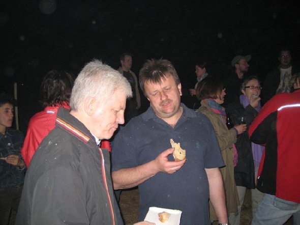 http://www.jormannsdorf.at/ff/bildergalerie/cache/vs_2009_04_11%20Osterfeuer_FF%20158.jpg