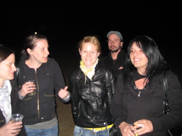 http://www.jormannsdorf.at/ff/bildergalerie/cache/vs_2009_04_11%20Osterfeuer_FF%20160.jpg