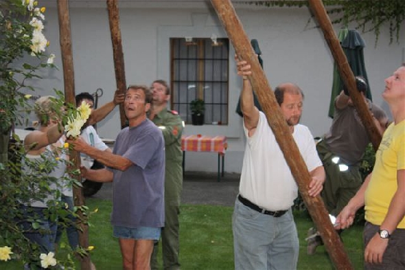 http://www.jormannsdorf.at/ff/bildergalerie/cache/vs_2009_07_15%20Batthyany%20Keller%20Storchennest_IMG_1527.jpg