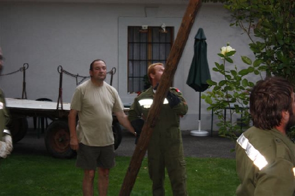http://www.jormannsdorf.at/ff/bildergalerie/cache/vs_2009_07_15%20Batthyany%20Keller%20Storchennest_IMG_1529.jpg