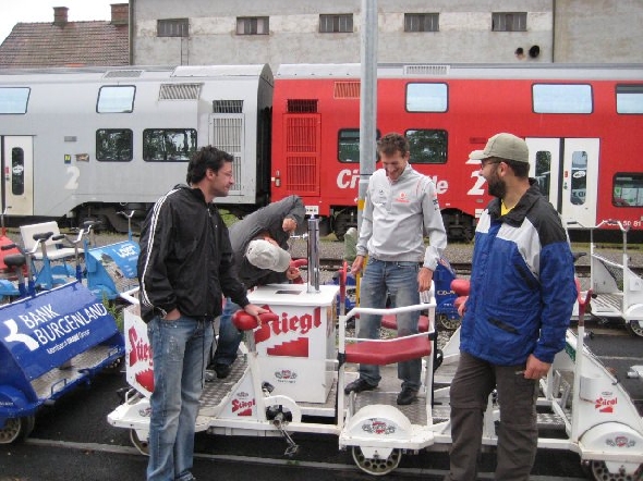 http://www.jormannsdorf.at/ff/bildergalerie/cache/vs_2009_08_29%20Feuerwehr%20Ausflug_Photos%20269.jpg