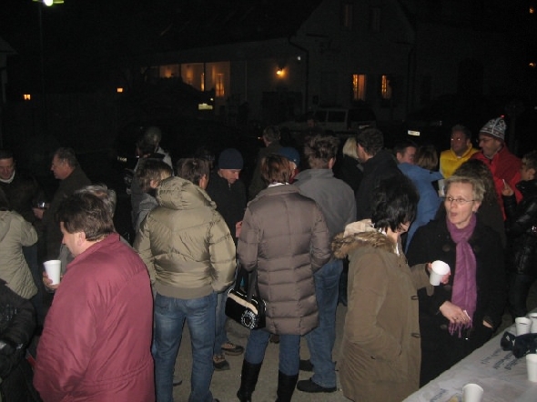 http://www.jormannsdorf.at/ff/bildergalerie/cache/vs_2009_12_31%20Silvester_Photos%20060.jpg