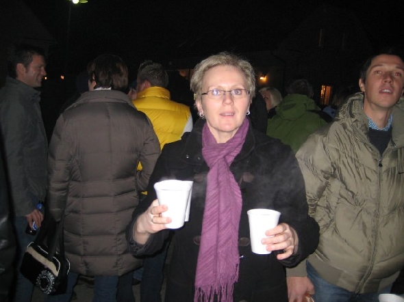 http://www.jormannsdorf.at/ff/bildergalerie/cache/vs_2009_12_31%20Silvester_Photos%20063.jpg