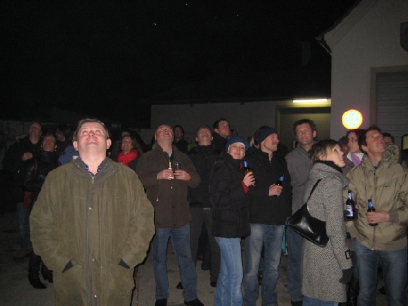 http://www.jormannsdorf.at/ff/bildergalerie/cache/vs_2009_12_31%20Silvester_Photos%20076.jpg