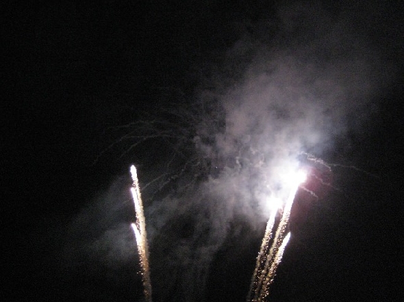 http://www.jormannsdorf.at/ff/bildergalerie/cache/vs_2009_12_31%20Silvester_Photos%20079.jpg