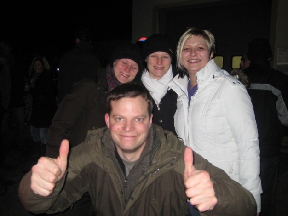 http://www.jormannsdorf.at/ff/bildergalerie/cache/vs_2009_12_31%20Silvester_Photos%20100.jpg