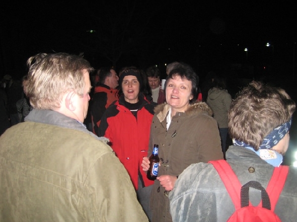 http://www.jormannsdorf.at/ff/bildergalerie/cache/vs_2009_12_31%20Silvester_Photos%20106.jpg
