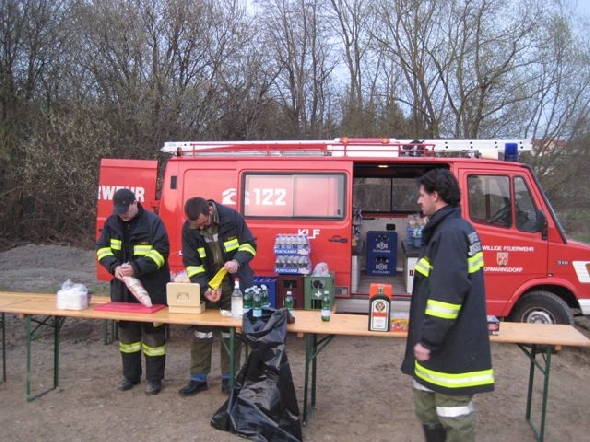 http://www.jormannsdorf.at/ff/bildergalerie/cache/vs_2010_04_03%20Osterfeuer_Photos%20014.jpg
