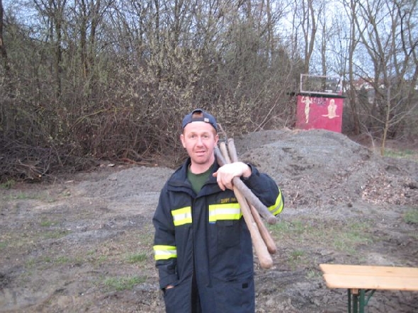http://www.jormannsdorf.at/ff/bildergalerie/cache/vs_2010_04_03%20Osterfeuer_Photos%20016.jpg