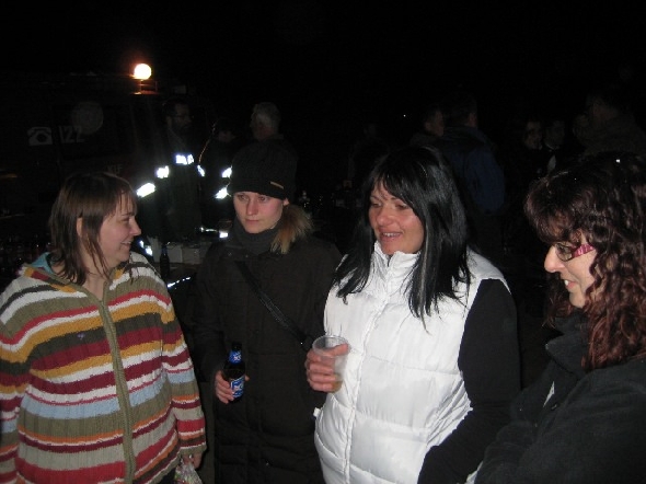 http://www.jormannsdorf.at/ff/bildergalerie/cache/vs_2010_04_03%20Osterfeuer_Photos%20037.jpg