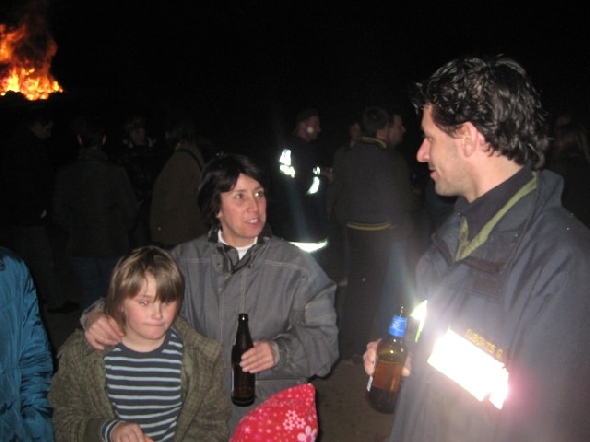 http://www.jormannsdorf.at/ff/bildergalerie/cache/vs_2010_04_03%20Osterfeuer_Photos%20053.jpg