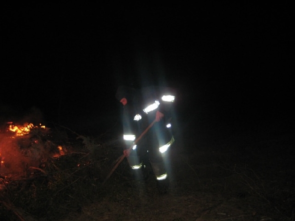http://www.jormannsdorf.at/ff/bildergalerie/cache/vs_2010_04_03%20Osterfeuer_Photos%20060.jpg