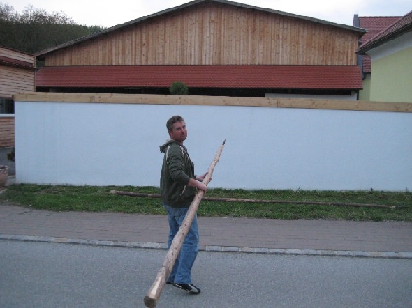 http://www.jormannsdorf.at/ff/bildergalerie/cache/vs_2010_04_30%20Maibaum_IMG_4246.jpg