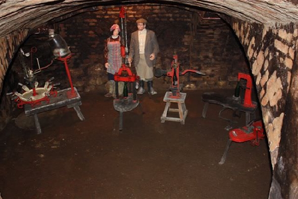 http://www.jormannsdorf.at/ff/bildergalerie/cache/vs_2010_08_21%20Feuerwehr%20Ausflug_Foto%201%20057.jpg