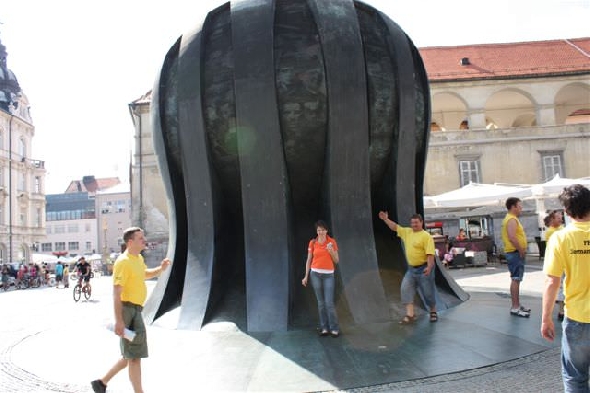 http://www.jormannsdorf.at/ff/bildergalerie/cache/vs_2010_08_21%20Feuerwehr%20Ausflug_Foto%201%20097.jpg
