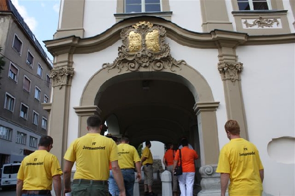 http://www.jormannsdorf.at/ff/bildergalerie/cache/vs_2010_08_21%20Feuerwehr%20Ausflug_Foto%201%20104.jpg