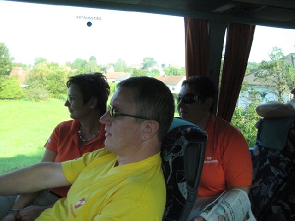 http://www.jormannsdorf.at/ff/bildergalerie/cache/vs_2010_08_21%20Feuerwehr%20Ausflug_Photos%20004.jpg