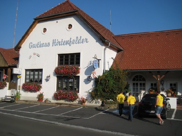 http://www.jormannsdorf.at/ff/bildergalerie/cache/vs_2010_08_21%20Feuerwehr%20Ausflug_Photos%20009.jpg