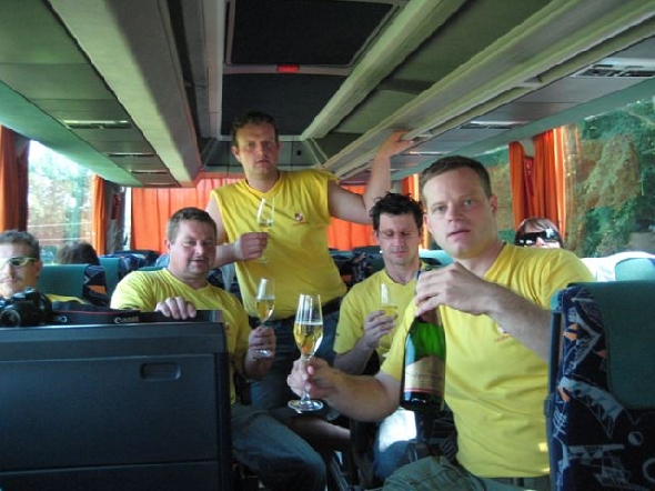 http://www.jormannsdorf.at/ff/bildergalerie/cache/vs_2010_08_21%20Feuerwehr%20Ausflug_Photos%20027.jpg