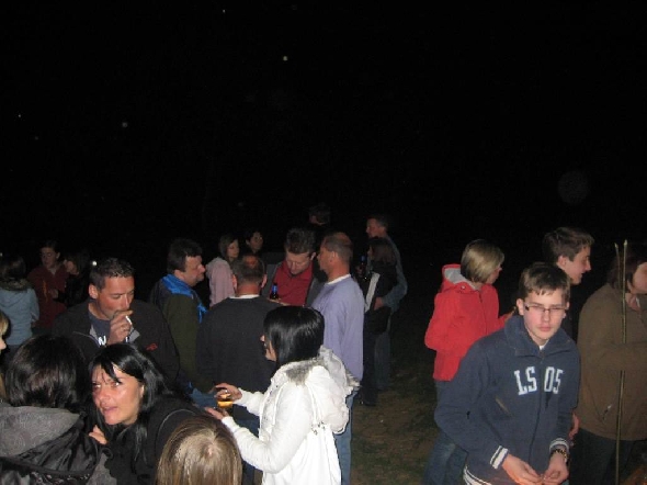 http://www.jormannsdorf.at/ff/bildergalerie/cache/vs_2011_04_23%20Osterfeuer_Div%20246.jpg
