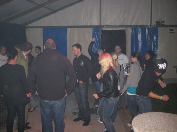 http://www.jormannsdorf.at/ff/bildergalerie/cache/vs_2011_06_24%20Hells%20Flames%20Party%20mit%20DJ%20Mario%20Vee_IMG_5751.jpg