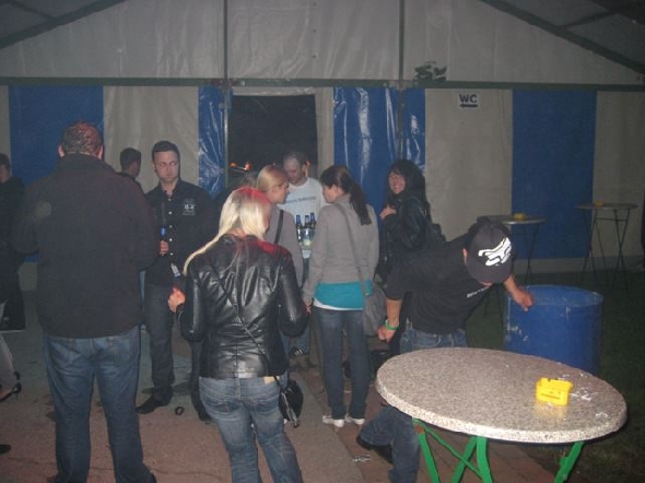 http://www.jormannsdorf.at/ff/bildergalerie/cache/vs_2011_06_24%20Hells%20Flames%20Party%20mit%20DJ%20Mario%20Vee_IMG_5752.jpg
