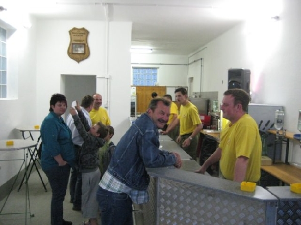 http://www.jormannsdorf.at/ff/bildergalerie/cache/vs_2011_06_25%20Daemmerschoppen%20Jormannsdorf_IMG_5803.jpg