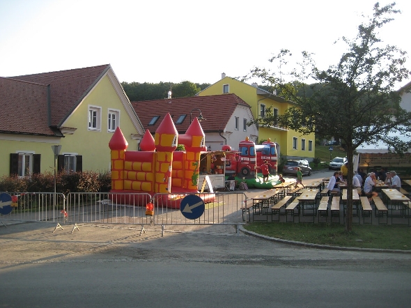 http://www.jormannsdorf.at/ff/bildergalerie/cache/vs_2013_08_17_%20Daemmerschoppen%20%20Jormannsdorf_IMG_8986.jpg