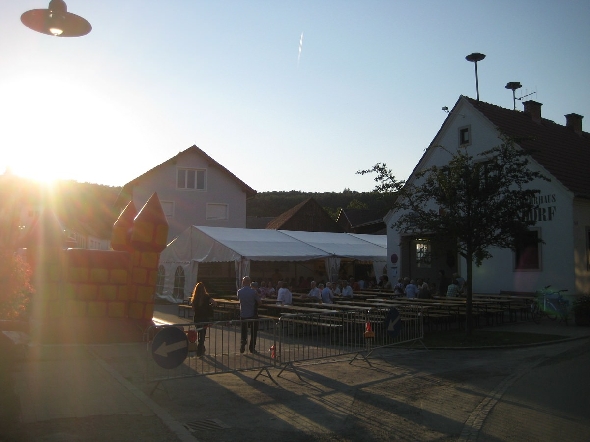 http://www.jormannsdorf.at/ff/bildergalerie/cache/vs_2013_08_17_%20Daemmerschoppen%20%20Jormannsdorf_IMG_8989.jpg