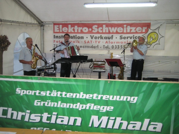 http://www.jormannsdorf.at/ff/bildergalerie/cache/vs_2013_08_17_%20Daemmerschoppen%20%20Jormannsdorf_IMG_8990.jpg